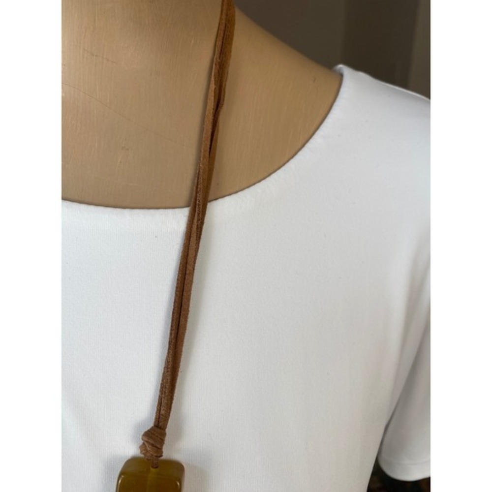 Chico's Long Amber Orange Resin Bead Necklace Gold Tone Faux Suede Cord - Picture 7 of 8
